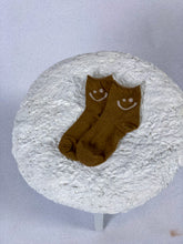 Load image into Gallery viewer, Neutral Smiley Socks