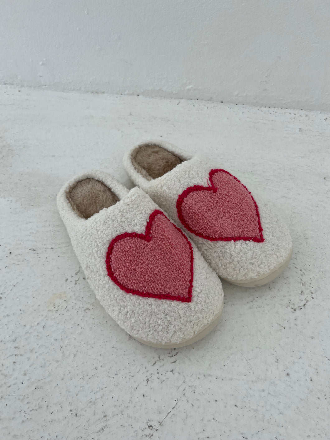 COZY SLIPPERS - LONELY HEART